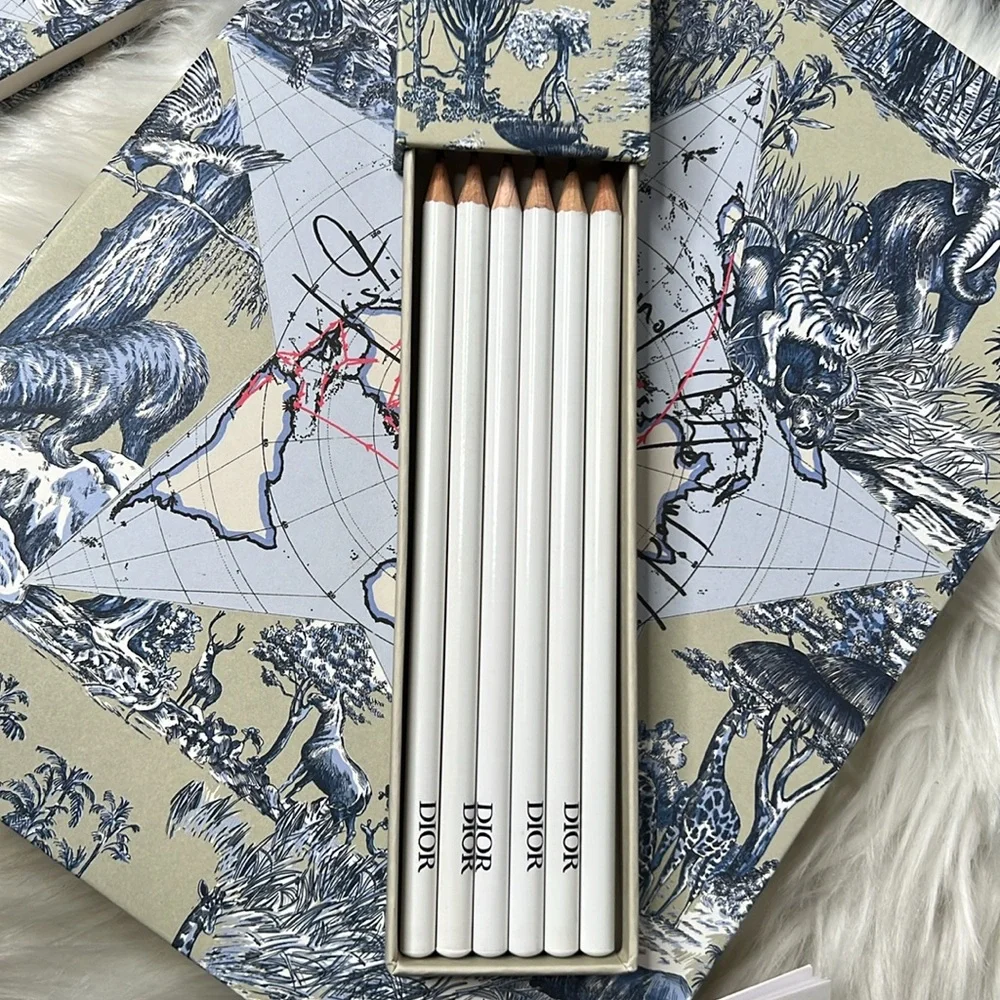 Dior Gift Set Notebook & Pencils Limited Edition Around The World Stationary Set - Picture 7 of 17